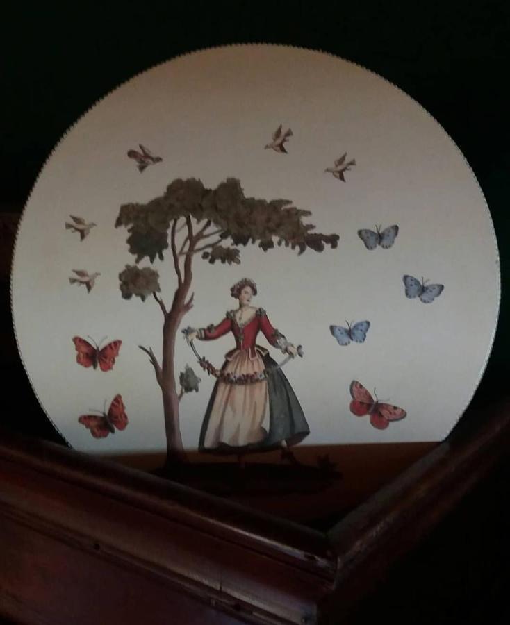 Alice Nel Paese Delle Meraviglie Gavardo Kültér fotó