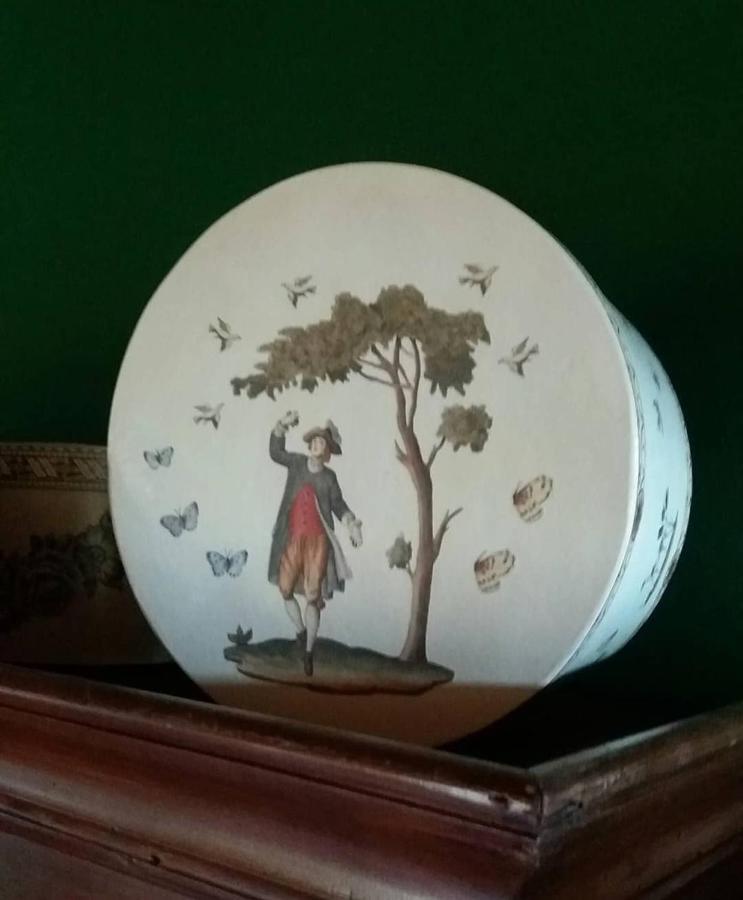 Alice Nel Paese Delle Meraviglie Gavardo Kültér fotó